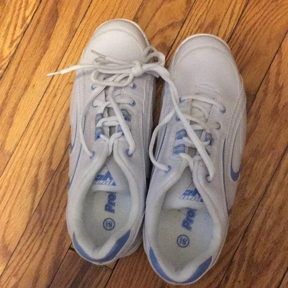 size 8 bowling shoes